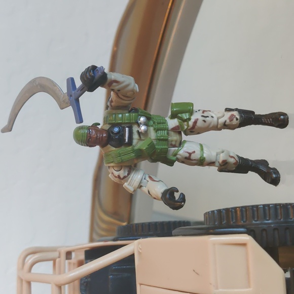 2001 Gi Joe Desert Striker Jeep Vehicle & 2001 GI Joe Action Figure Vintage - Picture 7 of 8